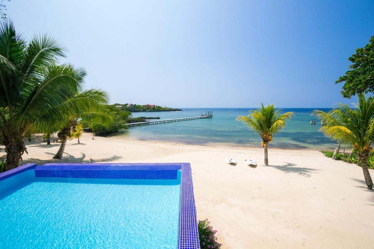 Vivaro Roatan Beachfront West End Exterior photo