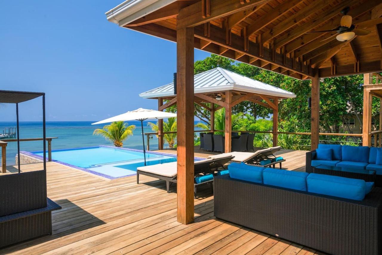 Vivaro Roatan Beachfront West End Exterior photo