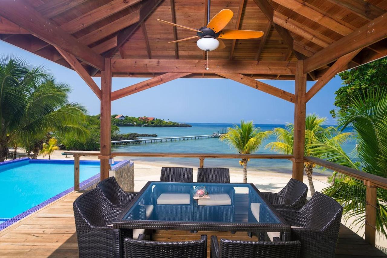 Vivaro Roatan Beachfront West End Exterior photo